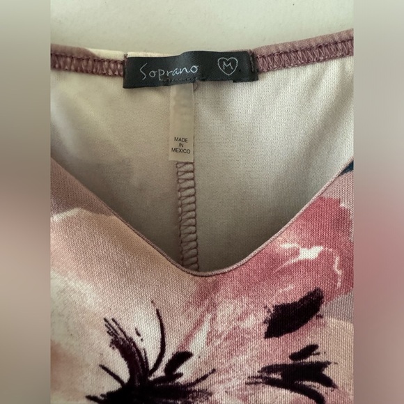 Soprano Dress - Picture 2 of 3